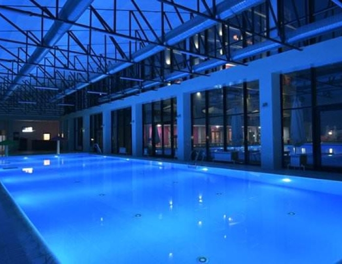 Крытый бассейн - Отель Beton Brut / Бетон Брют