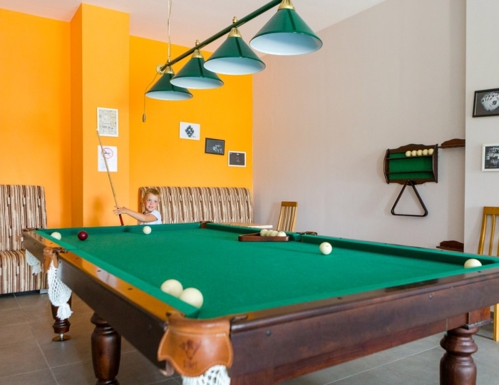 Бильярд - Отель Beton Brut / Бетон Брют