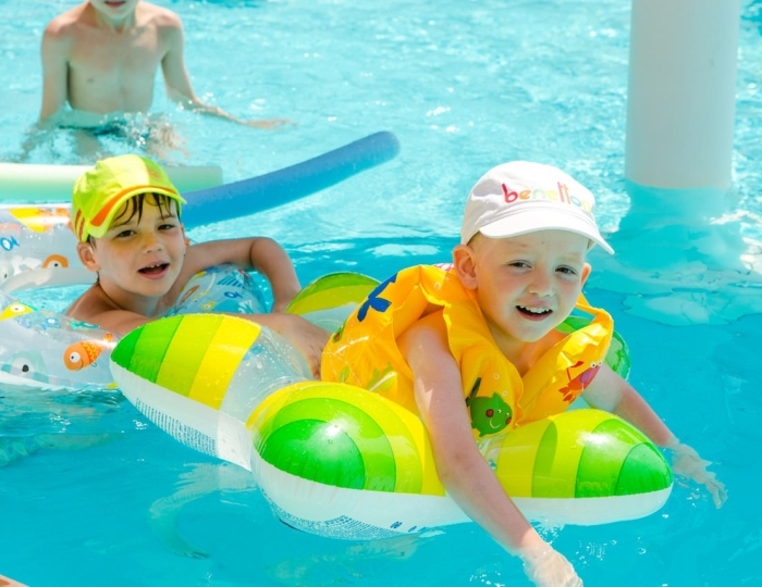 Детский бассейн - Отель Beton Brut / Бетон Брют