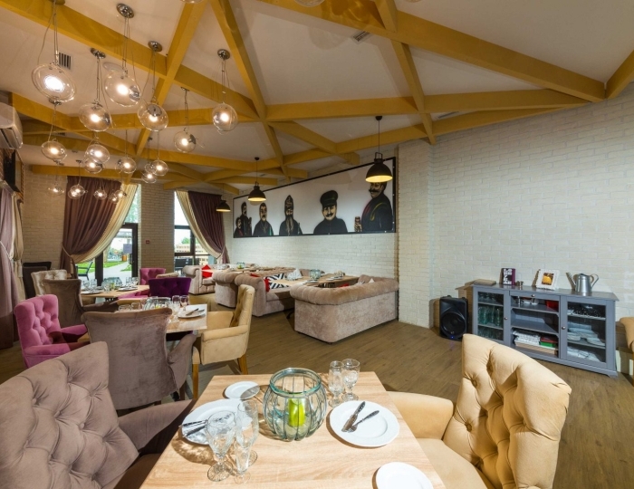 Грузинский ресторан "Сам пришел" - Отель Beton Brut / Бетон Брют